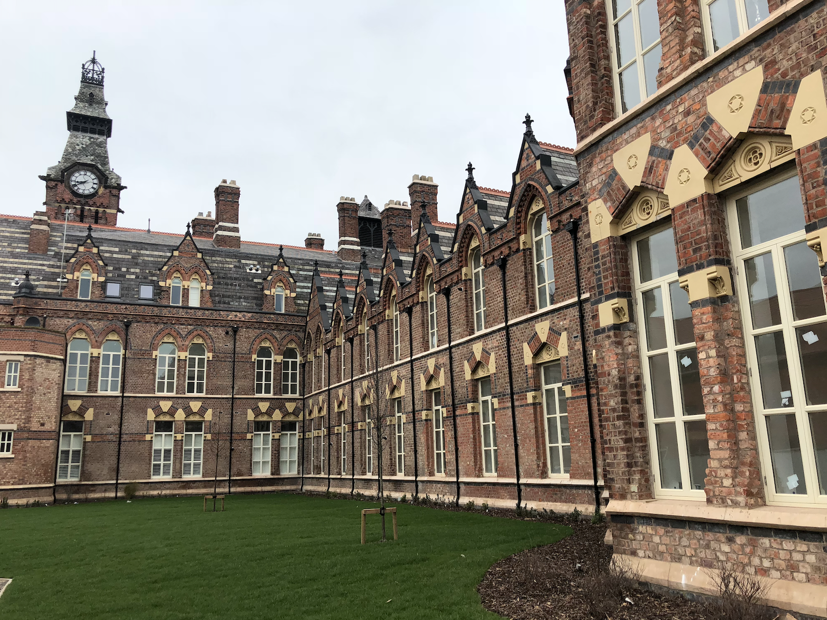 <div class="icon"><picture><!--[if IE 9]><video style='display: none;'><![endif] --><!--[if IE 9]></video><![endif] --><img src="/application/files/4717/1775/6699/Flat_Roofs_-_WIDOPAN.svg" alt="Flat Roofs - WIDOPAN.svg" class="content-editor-image-left" height="30" style="float: left;" width="28" /></picture></div>

<div class="icon-text">
<p>Flat Roof, Podium,</p>
</div>

<div class="icon"><i class="fas fa-location-arrow"></i></div>

<div class="icon-text">
<p>Barnes Village, Cheadle</p>
</div>

<div class="icon"><i class="fa fa-calendar"></i></div>

<div class="icon-text">
<p>January 2020</p>
</div>
